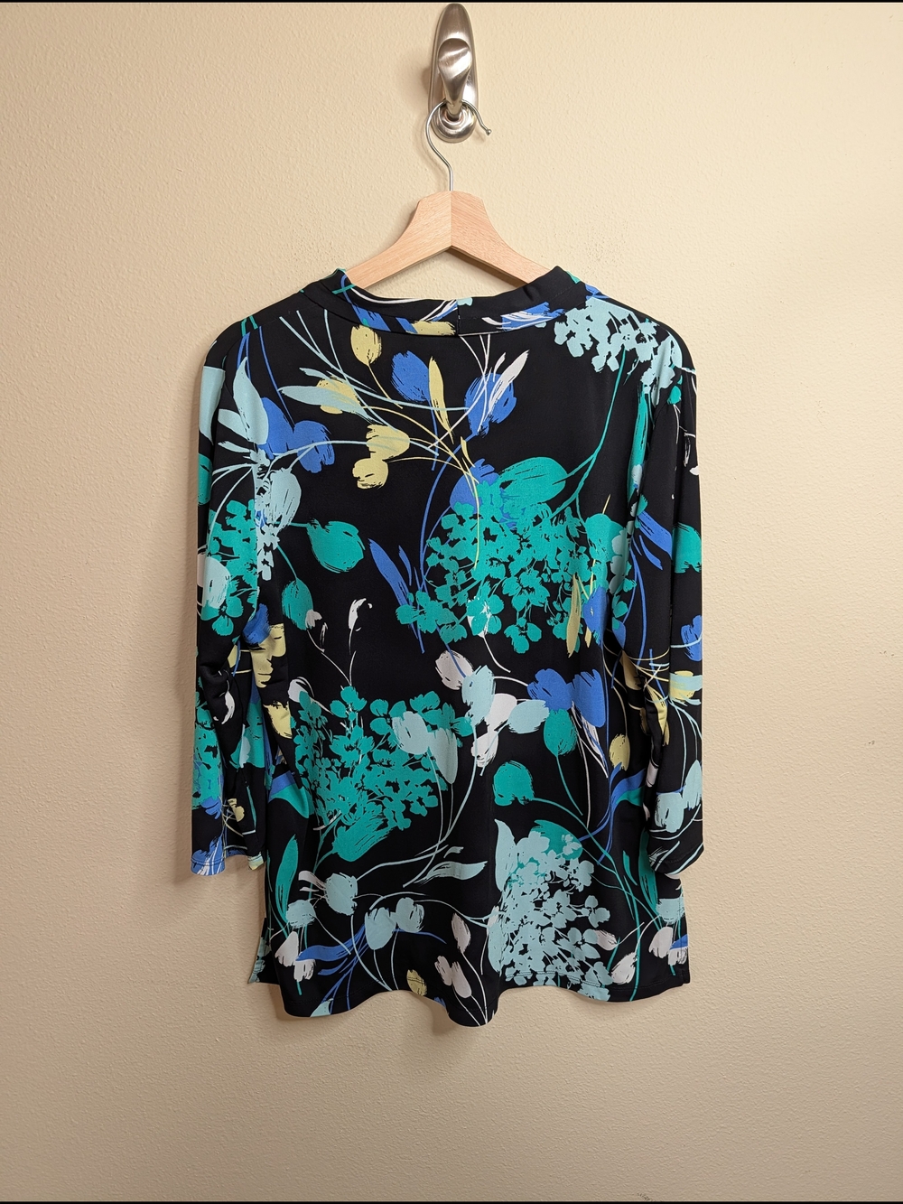 Worthington Floral Print Surplice Top XL Black Teal Blue Botanical Print - Picture 6 of 6